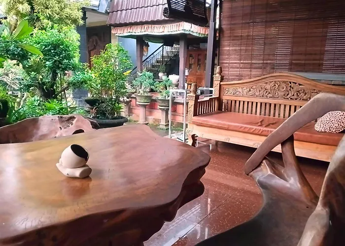 Puri Asri ゲストハウス
